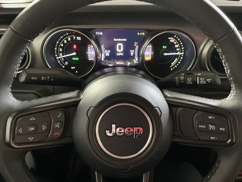 Used 2023 Jeep Wrangler Unlimited w/ Cold Weather Group AWD/4WD image 26