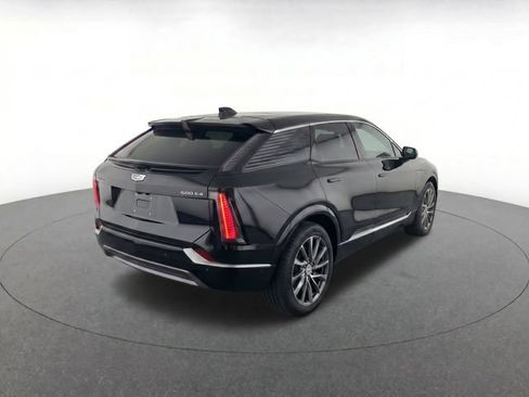 Used 2025 Cadillac Optiq Luxury 1 AWD/4WD image 4