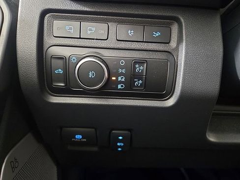 Used 2024 Ford F250 Lariat w/ Lariat Ultimate Package AWD/4WD image 24
