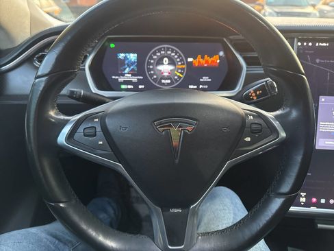 Used 2012 Tesla Model S Signature Performance image 10