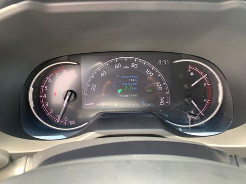 Used 2024 Toyota RAV4 LE AWD/4WD image 29