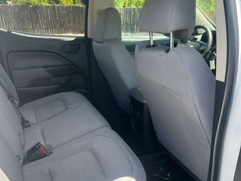 Used 2018 Chevrolet Colorado W/T RWD image 15