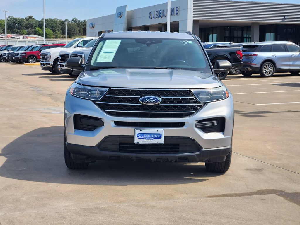 Used 2021 Ford Explorer XLT RWD image 2