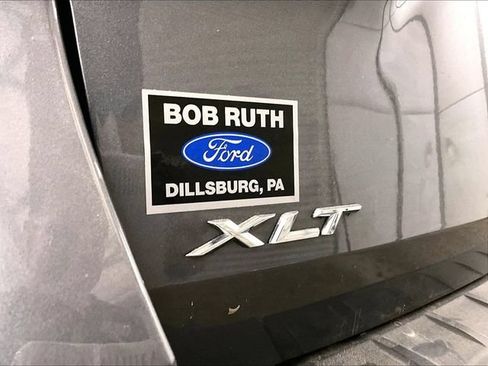 Used 2022 Ford Explorer XLT AWD/4WD image 13