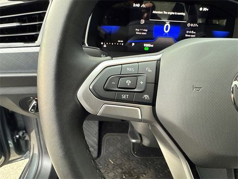 Certified 2023 Volkswagen Jetta SE image 13