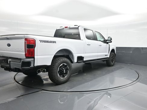 New 2026 Ford F250 XLT w/ XLT Premium Package AWD/4WD image 7