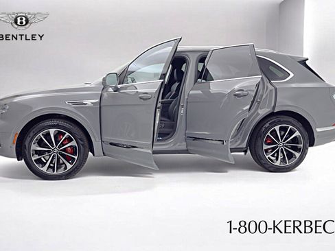 New 2025 Bentley Bentayga image 4