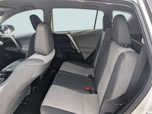 Used 2013 Toyota RAV4 LE image 13