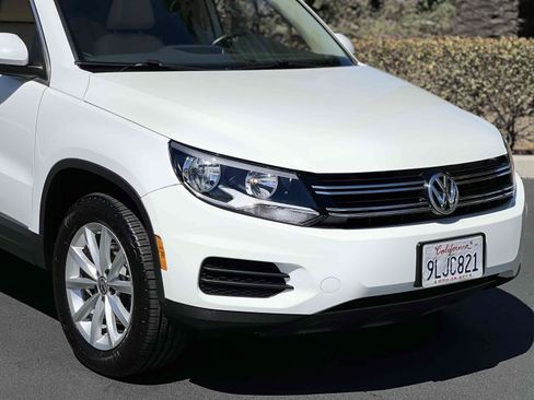 Used 2017 Volkswagen Tiguan Wolfsburg Edition FWD image 58