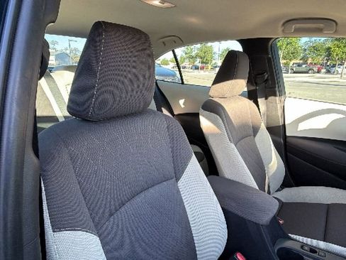 Used 2024 Toyota Corolla LE image 39