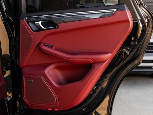 New 2026 Porsche Macan S image 82