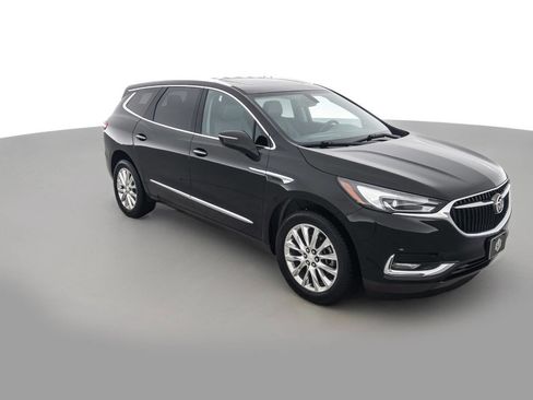 Used 2018 Buick Enclave Essence w/ Trailering Package image 3