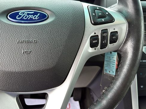 Used 2015 Ford Explorer XLT w/ Equipment Group 202B image 16