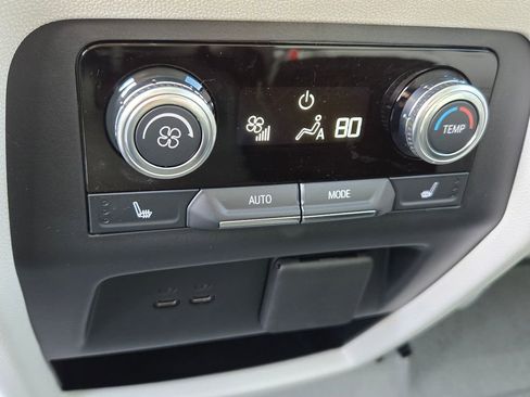 New 2026 GMC Acadia Denali w/ Super Cruise Package image 33