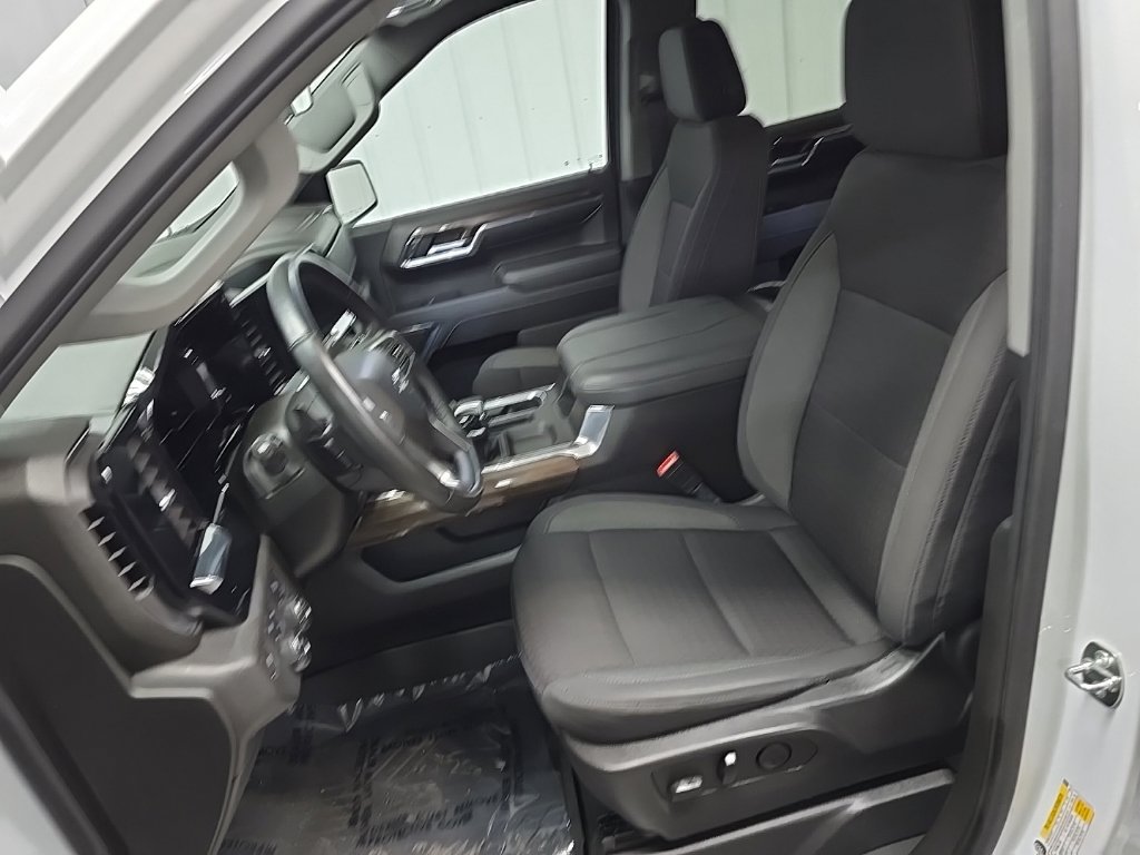 Used 2023 Chevrolet Silverado 1500 RST AWD/4WD image 29