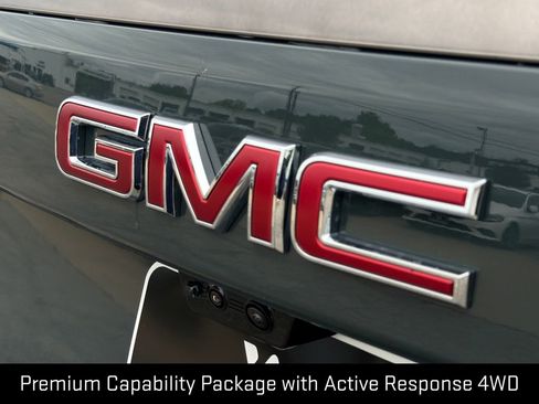 New 2026 GMC Yukon AT4 Ultimate w/ LPO, Floor Liner Package AWD/4WD image 7