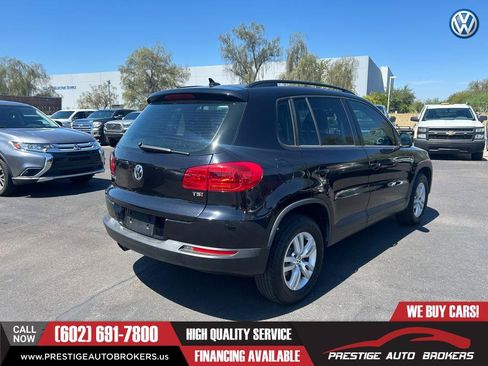 Used 2017 Volkswagen Tiguan S FWD image 4