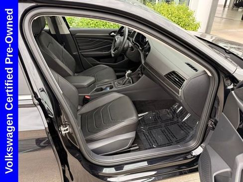 Used 2023 Volkswagen Jetta SEL FWD image 16
