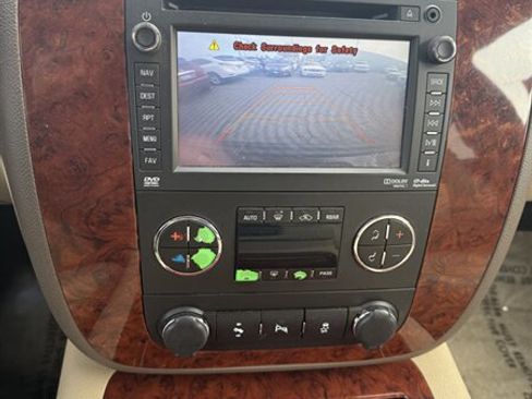 Used 2014 Chevrolet Tahoe LTZ image 13