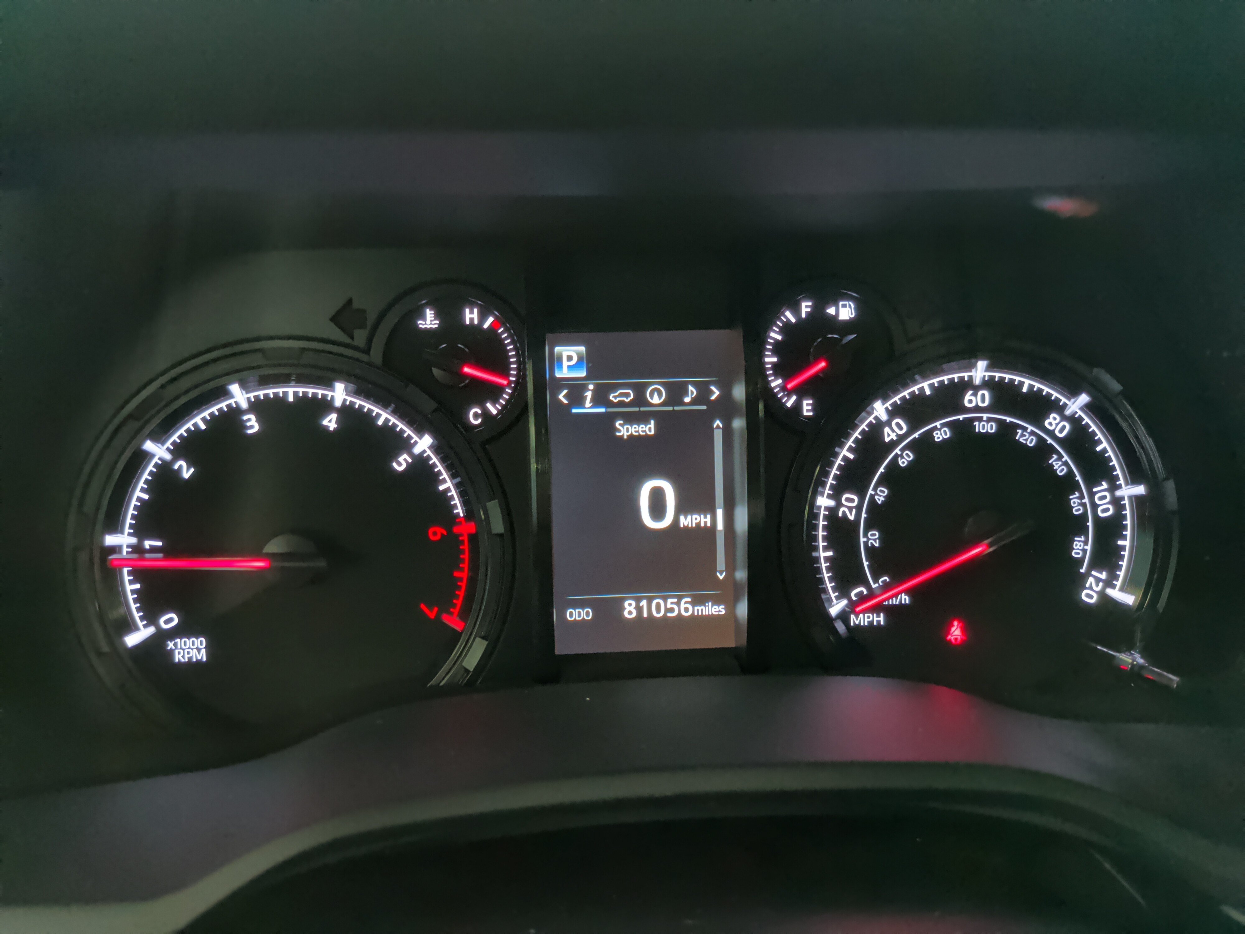 Used 2022 Toyota 4Runner SR5 Premium w/ Moonroof Package AWD/4WD image 22