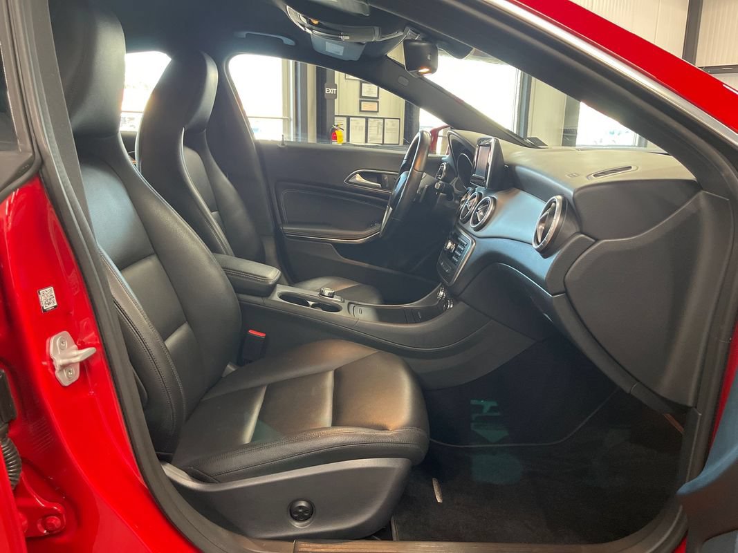 Used 2014 Mercedes-Benz CLA 250 image 52