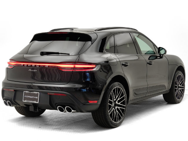Certified 2026 Porsche Macan AWD/4WD image 34
