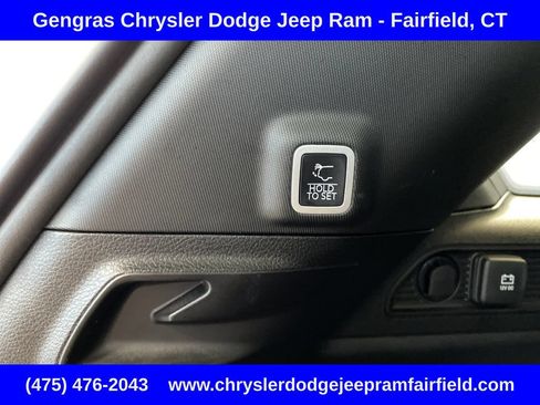 Certified 2025 Jeep Grand Cherokee Altitude AWD/4WD image 33