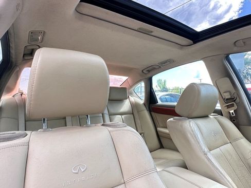 Used 2007 INFINITI M35 w/ Technology Pkg RWD image 17