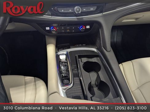 Used 2023 Buick Enclave Essence w/ Experience Buick Package image 25