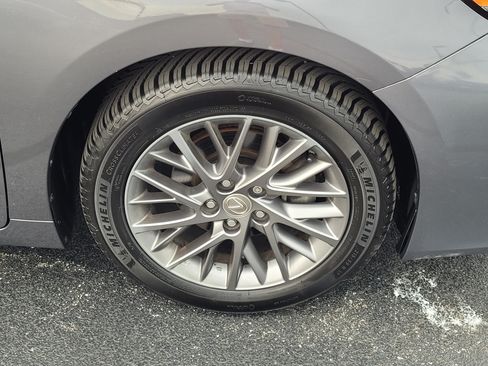 Used 2018 Lexus ES 350 w/ Premier Package FWD image 10