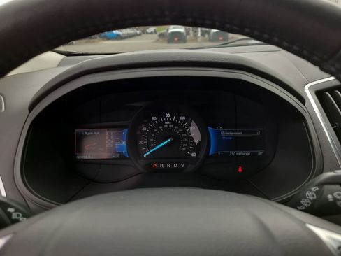 Used 2024 Ford Edge Titanium image 26