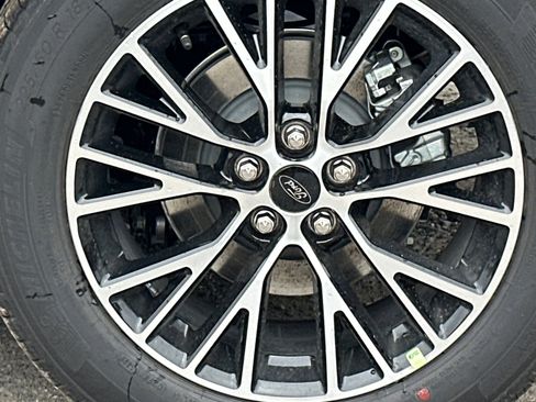 New 2026 Ford Escape SE image 5