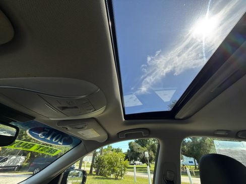 Used 2015 INFINITI Q70 3.7 RWD image 13