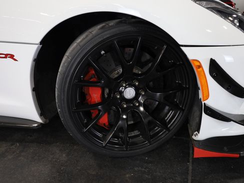 Used 2017 Dodge Viper ACR w/ Extreme Aero Package image 9