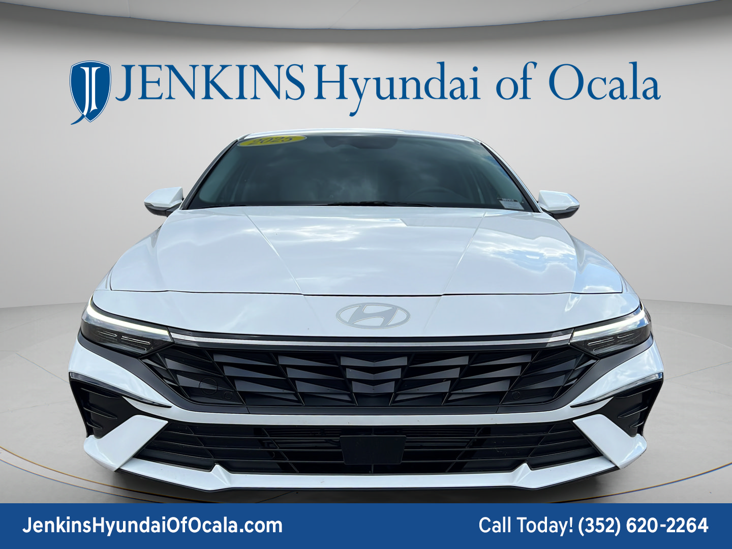 Certified 2025 Hyundai Elantra Limited FWD image 14