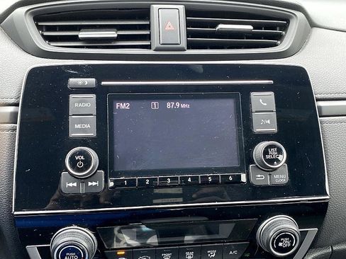 Used 2018 Honda CR-V LX image 17