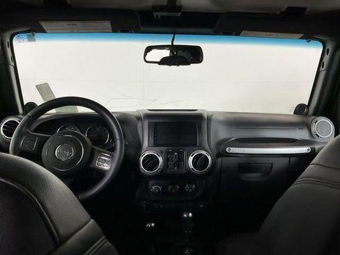 Used 2014 Jeep Wrangler Unlimited Sahara AWD/4WD image 20