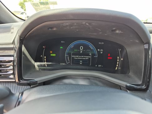 Certified 2025 Toyota Camry SE FWD image 10