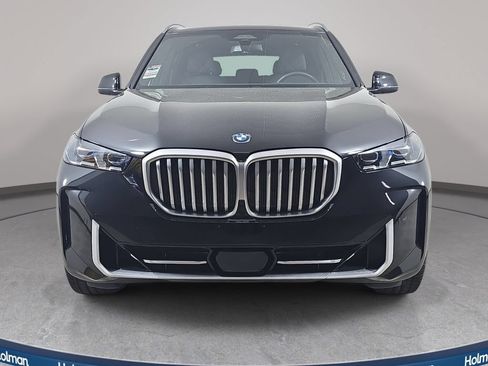Certified 2024 BMW X5 xDrive50e w/ Premium Package AWD/4WD image 2