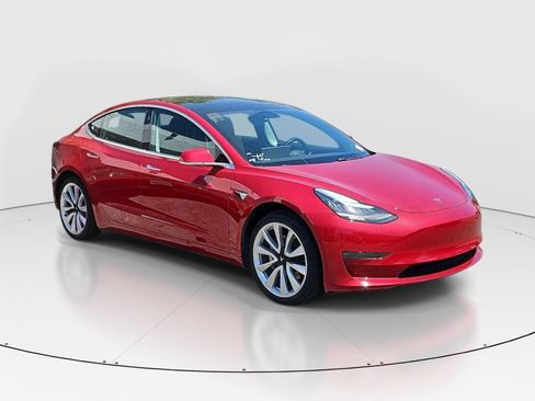 Used 2019 Tesla Model 3 Standard Range Plus RWD image 3