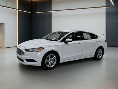 Used 2018 Ford Fusion SE w/ Fusion SE Technology Package