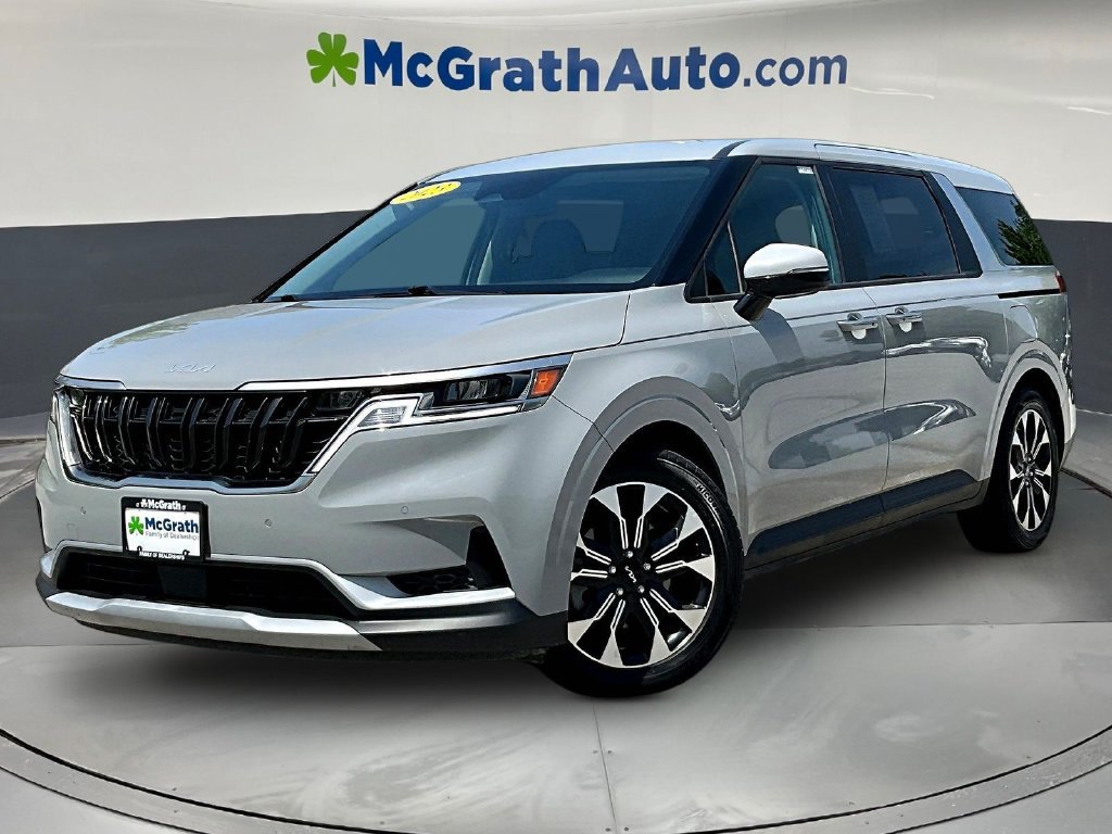 Used 2023 Kia Carnival EX FWD image 3