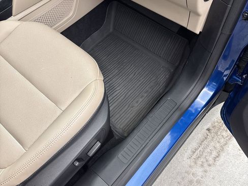 Certified 2022 Ford Escape Titanium w/ Class II Trailer Tow Package image 30