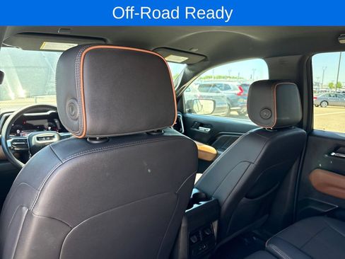 Used 2024 GMC Canyon AT4 w/ Canyon Safety Plus Package AWD/4WD image 19