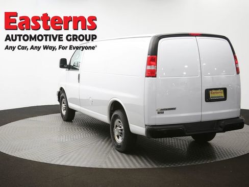 Used 2021 Chevrolet Express 2500 image 63