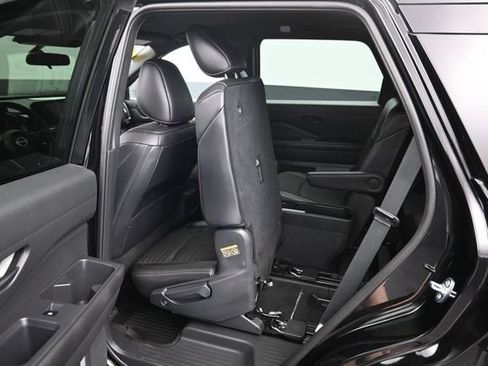 Used 2025 Nissan Pathfinder Rock Creek AWD/4WD image 27