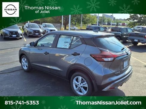 New 2025 Nissan Kicks Play S image 5