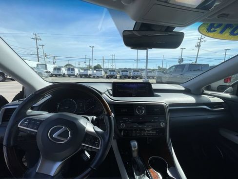 Used 2019 Lexus RX 350L FWD image 11