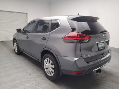Used 2018 Nissan Rogue S FWD image 5
