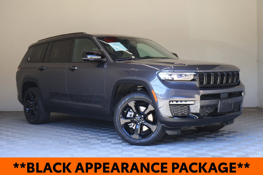 Used 2024 Jeep Grand Cherokee L Limited w/ Black Appearance Package AWD/4WD image 2